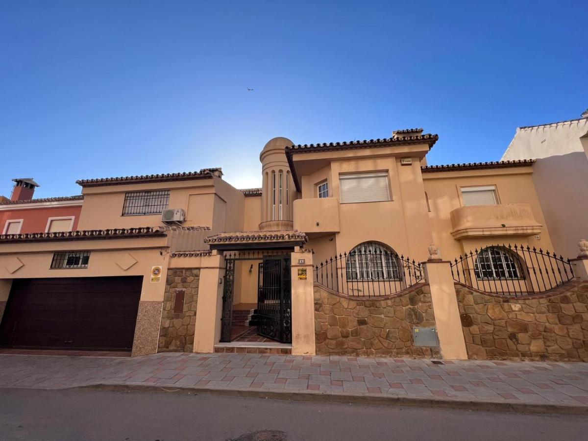 Villa Casa Vega Фуэнхирола Экстерьер фото
