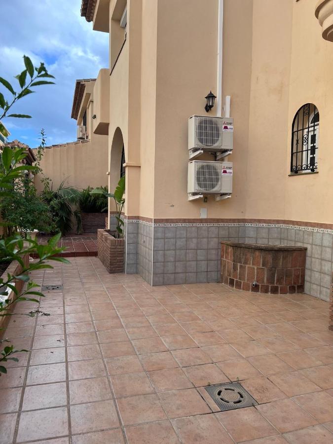 Villa Casa Vega Фуэнхирола Экстерьер фото