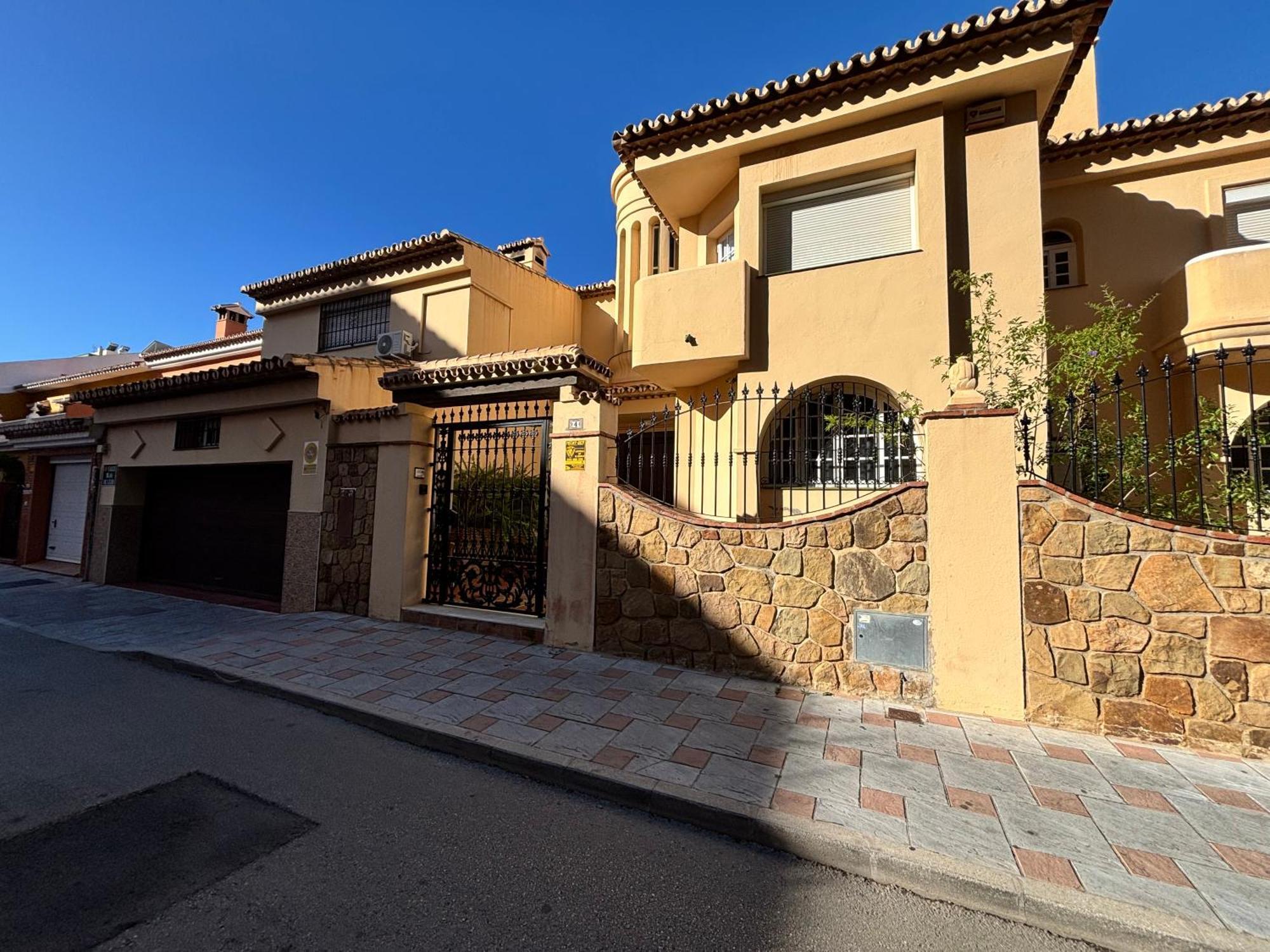 Villa Casa Vega Фуэнхирола Экстерьер фото